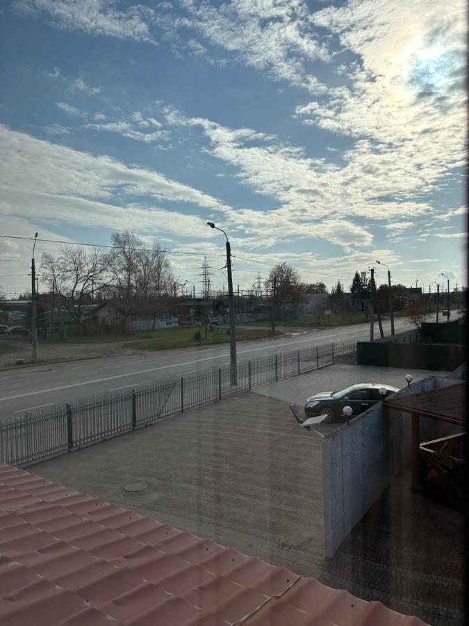 Yunist Hotel Ивано-Франкивск Екстериор снимка