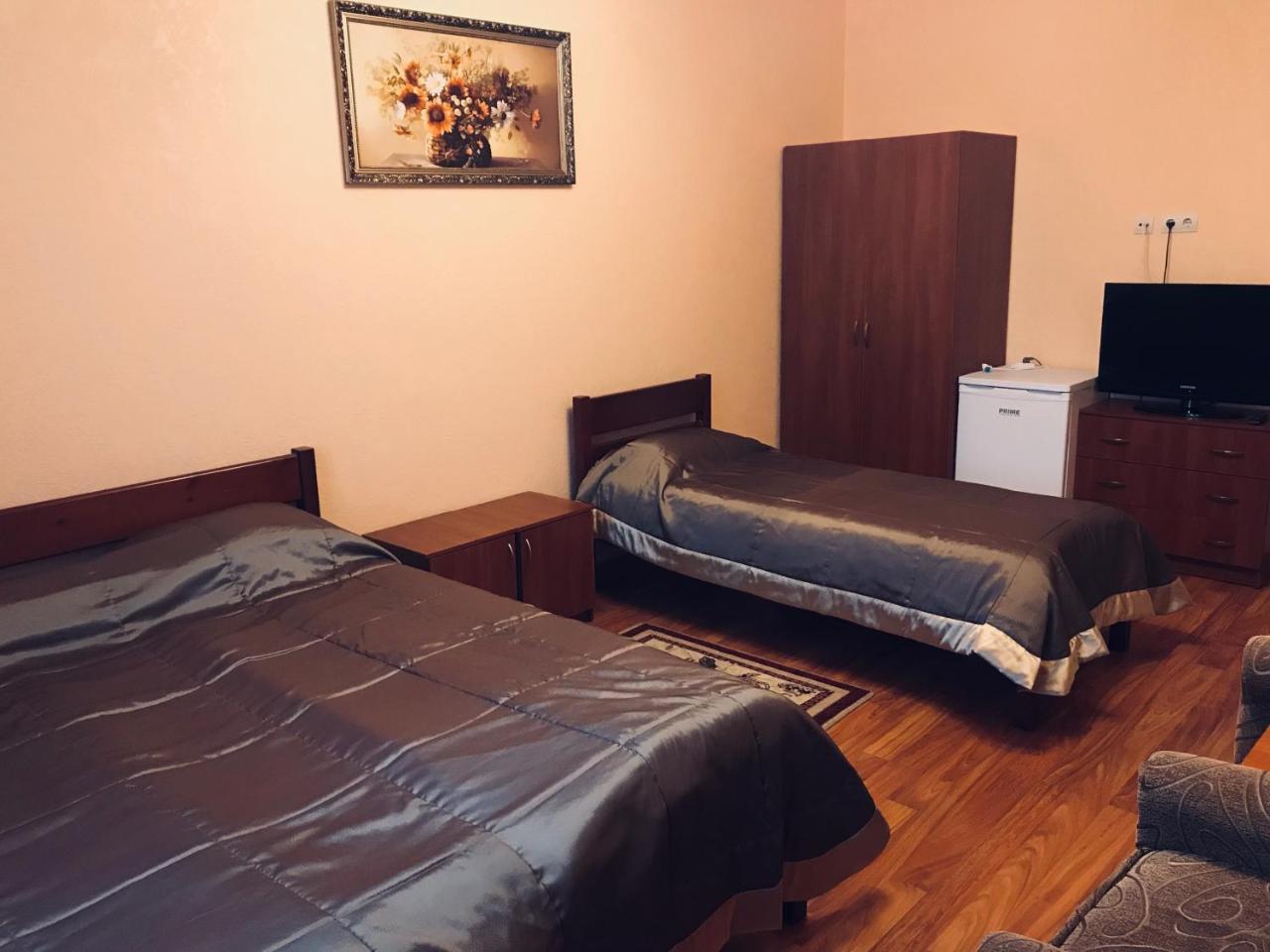 Yunist Hotel Ивано-Франкивск Екстериор снимка